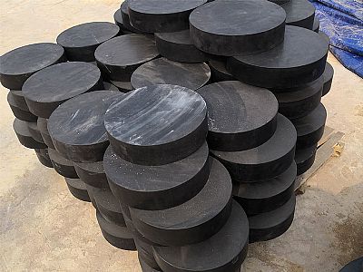 福安市板式橡胶支座由若干层橡胶片与薄钢板经加压硫化